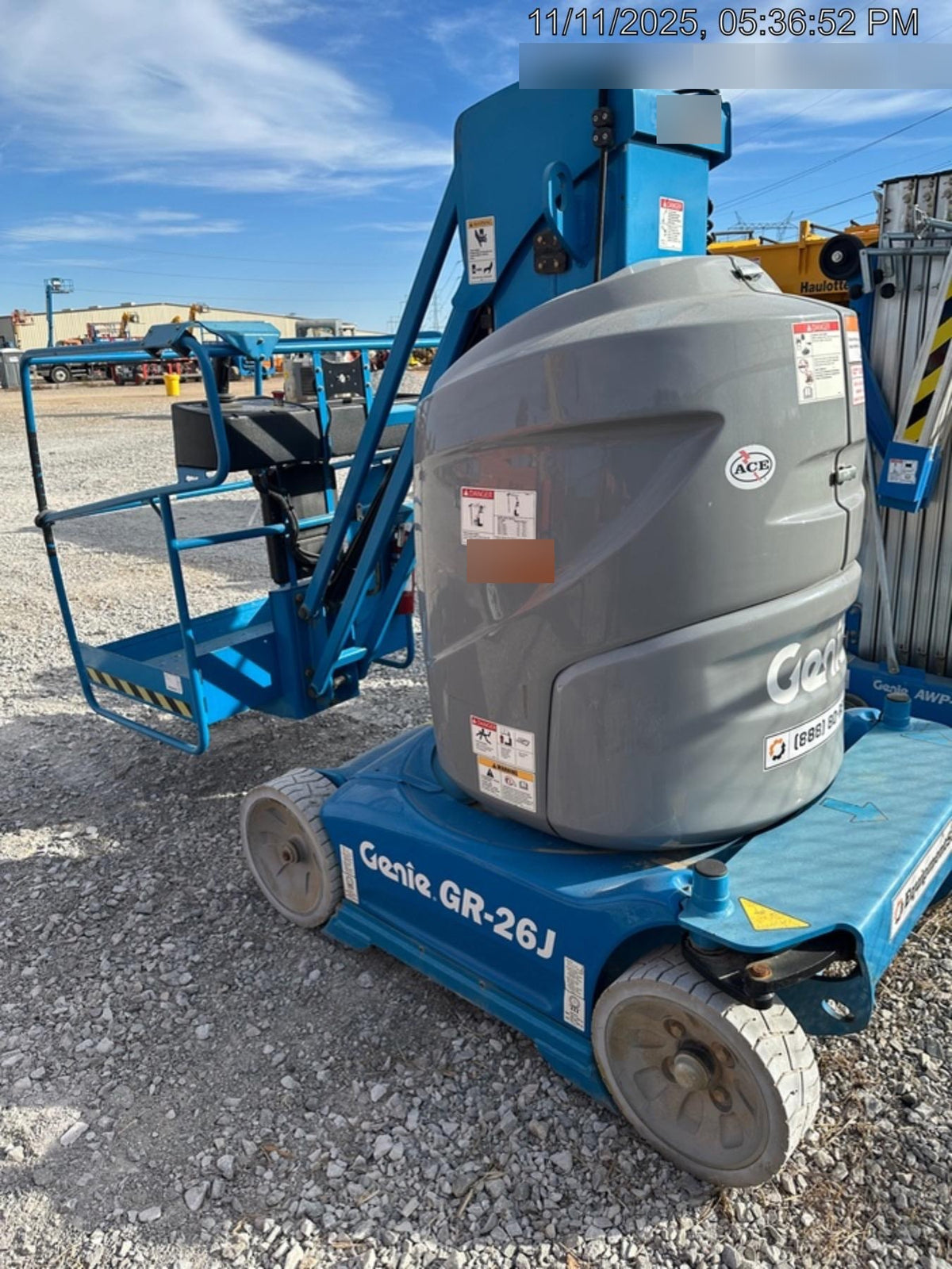 2020 GENIE GR-26J