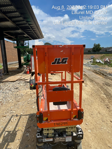 2021 JLG ES1330L