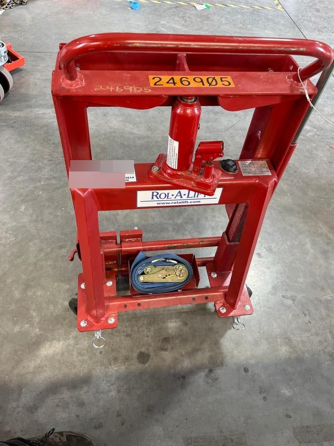 2022 ROL-A-LIFT M-6