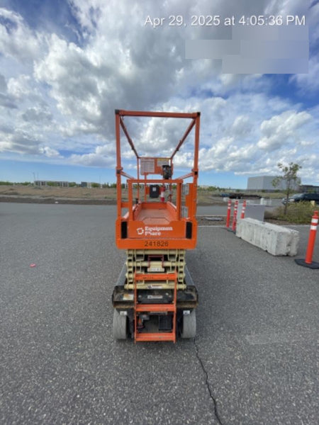 2022 JLG ES2632
