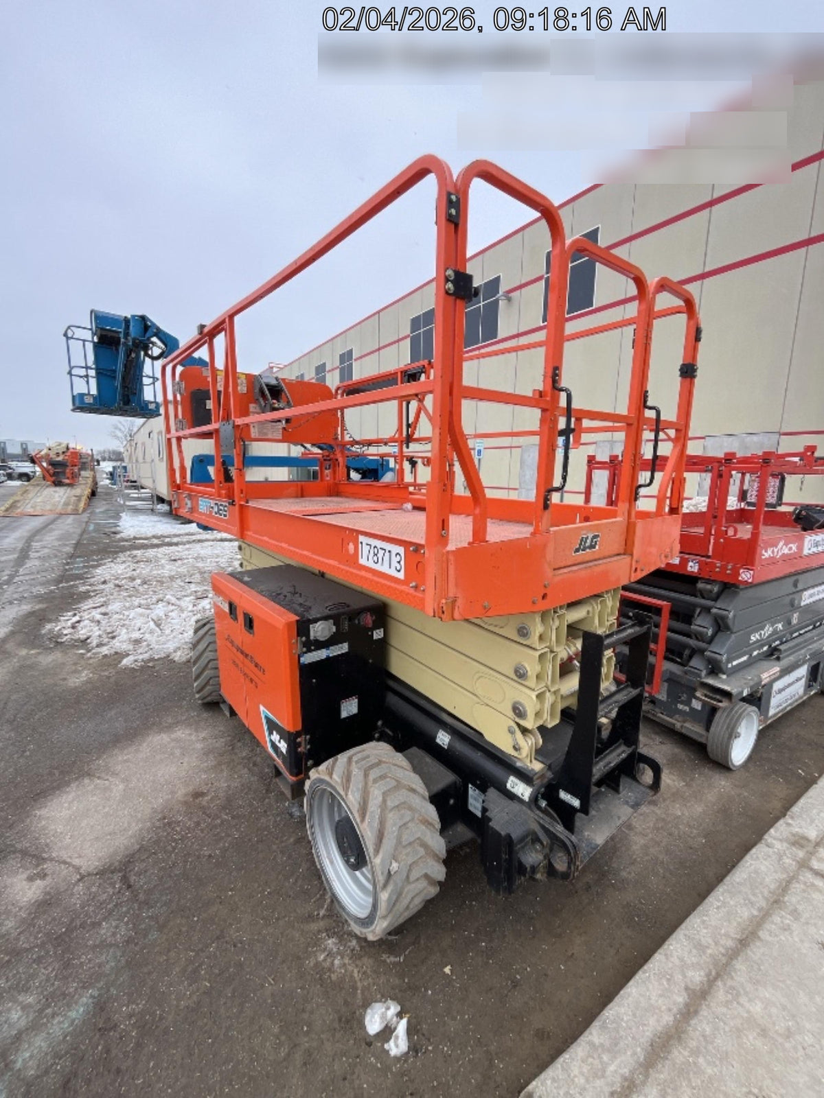 2021 JLG ERT4069