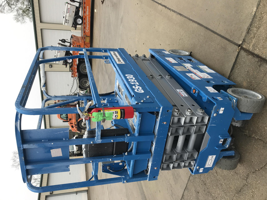 2019 Genie GS-1930 Fixed Rails with Chain Entry