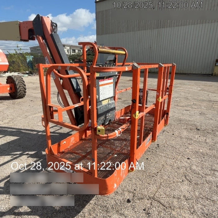 2019 JLG 800AJ