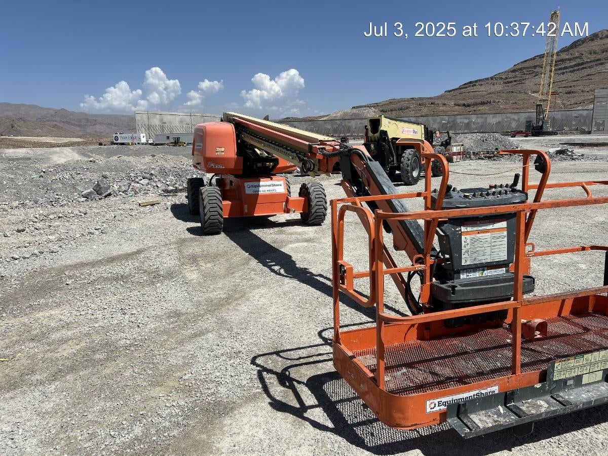 2021 JLG 660SJ