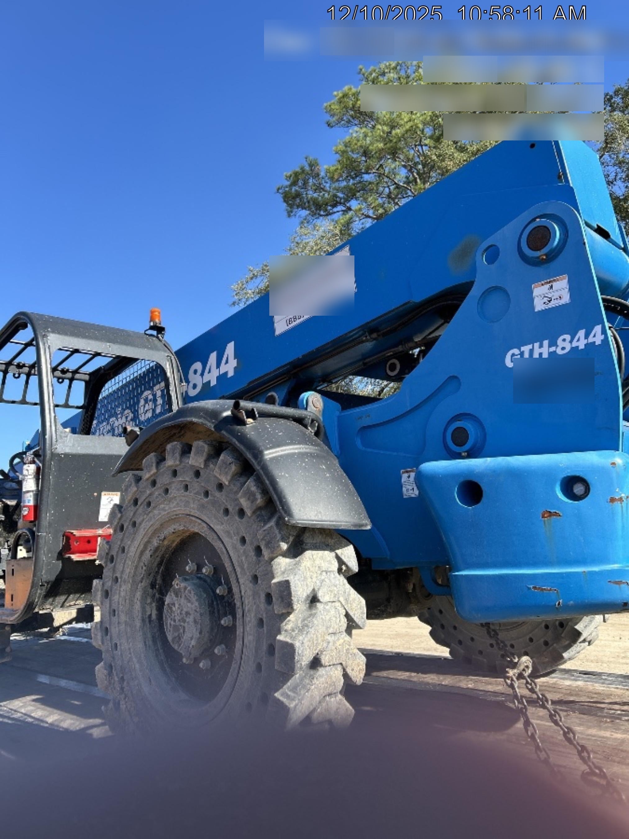 2018 Genie GTH-844 Genie GTH-844 w/ROPS, Work Lights, Solid Tires, RH Cab Mesh, Beacon, 60" Carriage and Forks