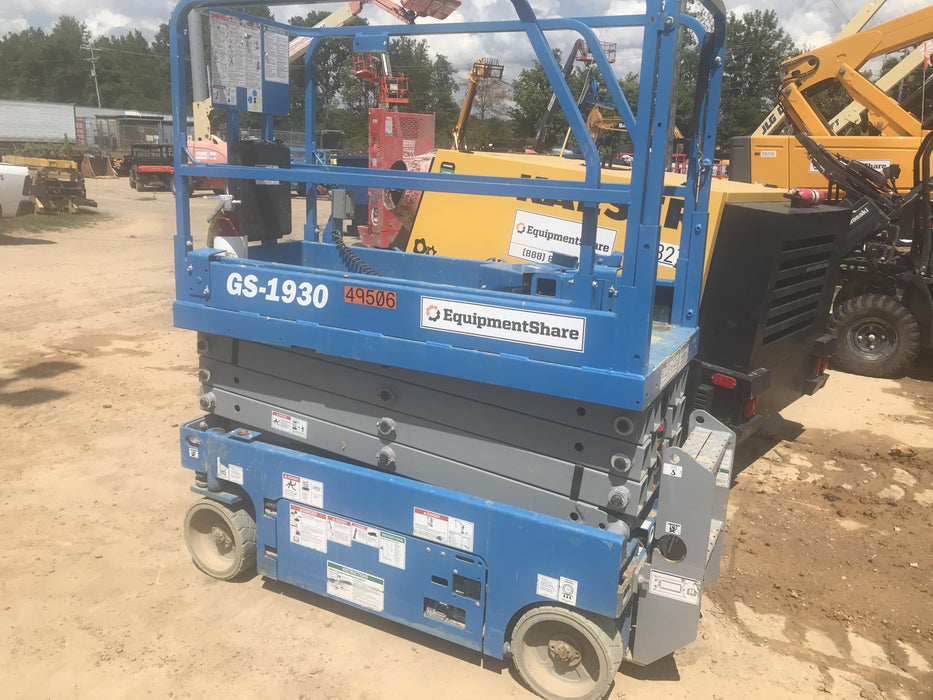 2019 Genie GS-1930 Fixed Rails with Chain Entry