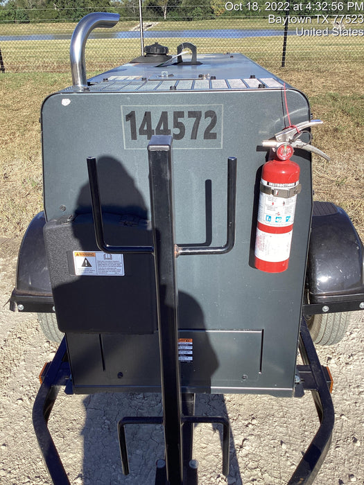 2021 Lincoln Electric Dual Maverick 200/200X Ready Pak 3 (includes trailer, cable rack, fender light kit)