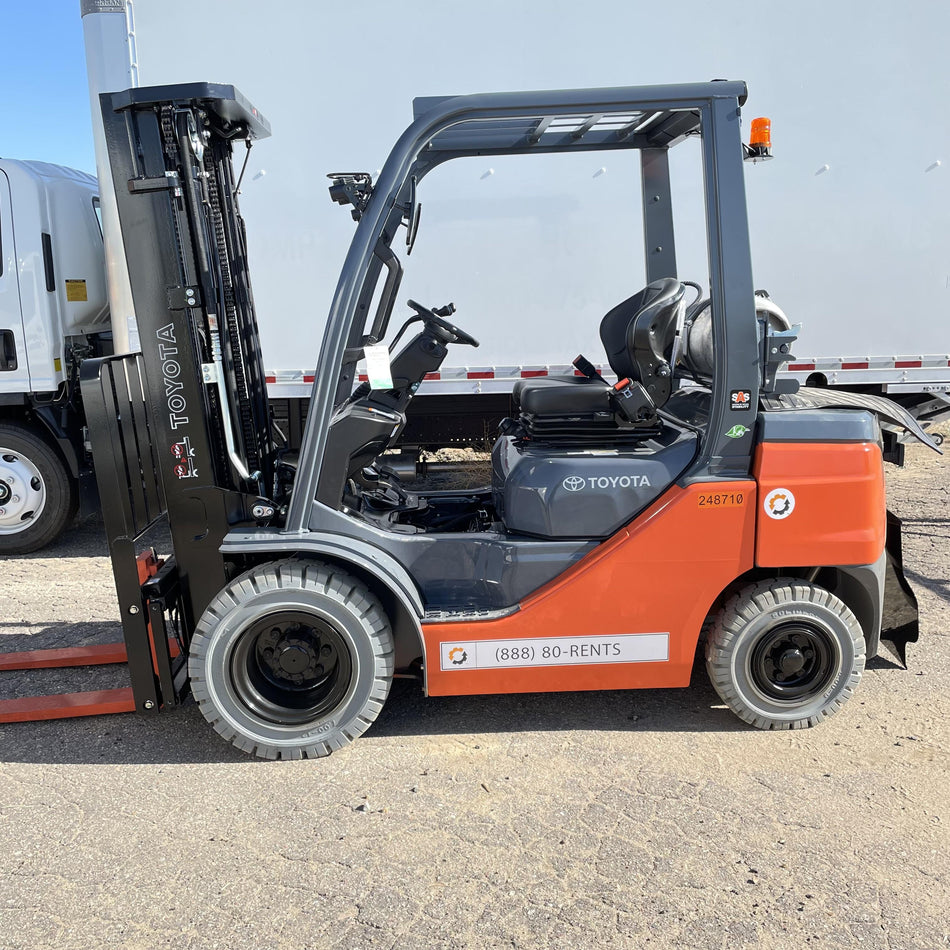 2022 TOYOTA 50-8FGU25