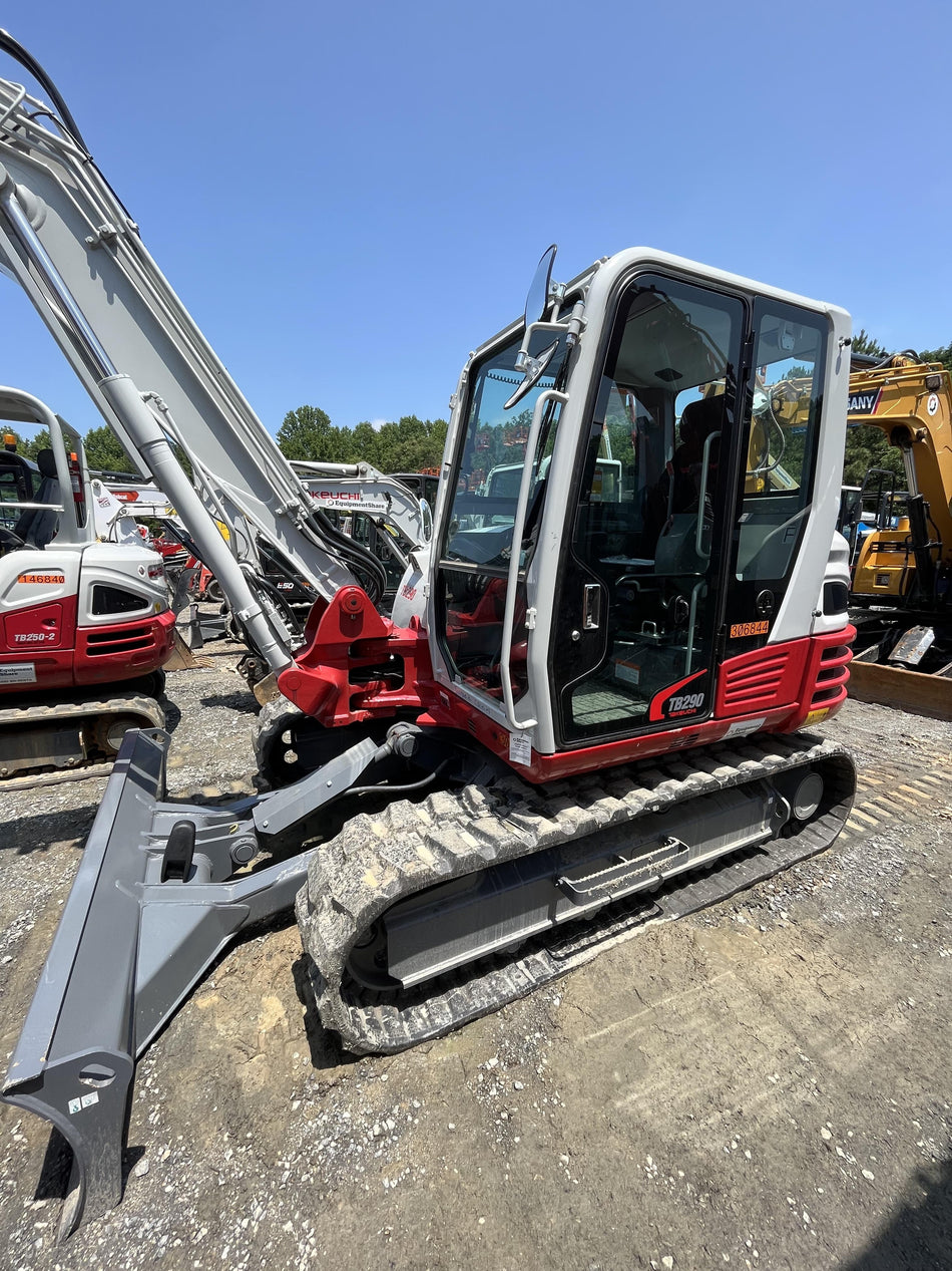 2023 TAKEUCHI TB290-CR