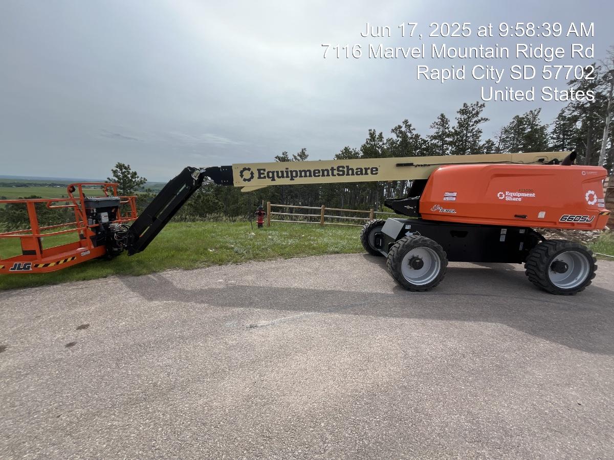 2024 JLG 660SJ