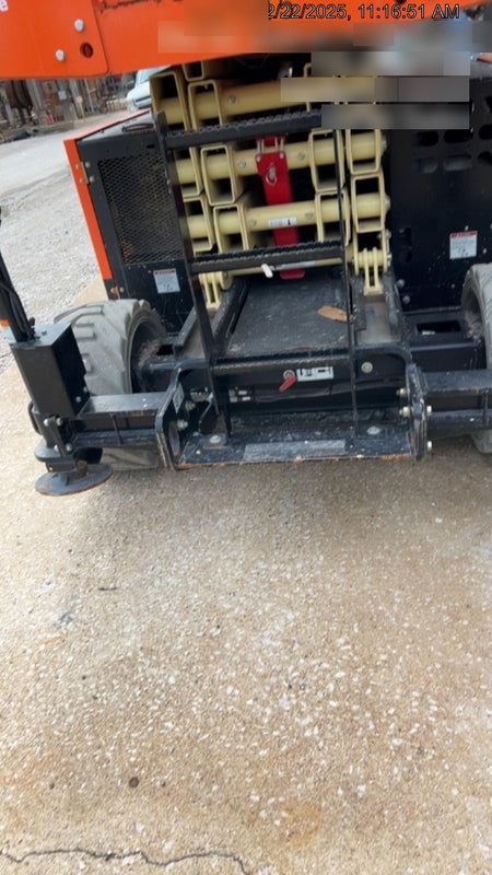 2023 JLG RT3369