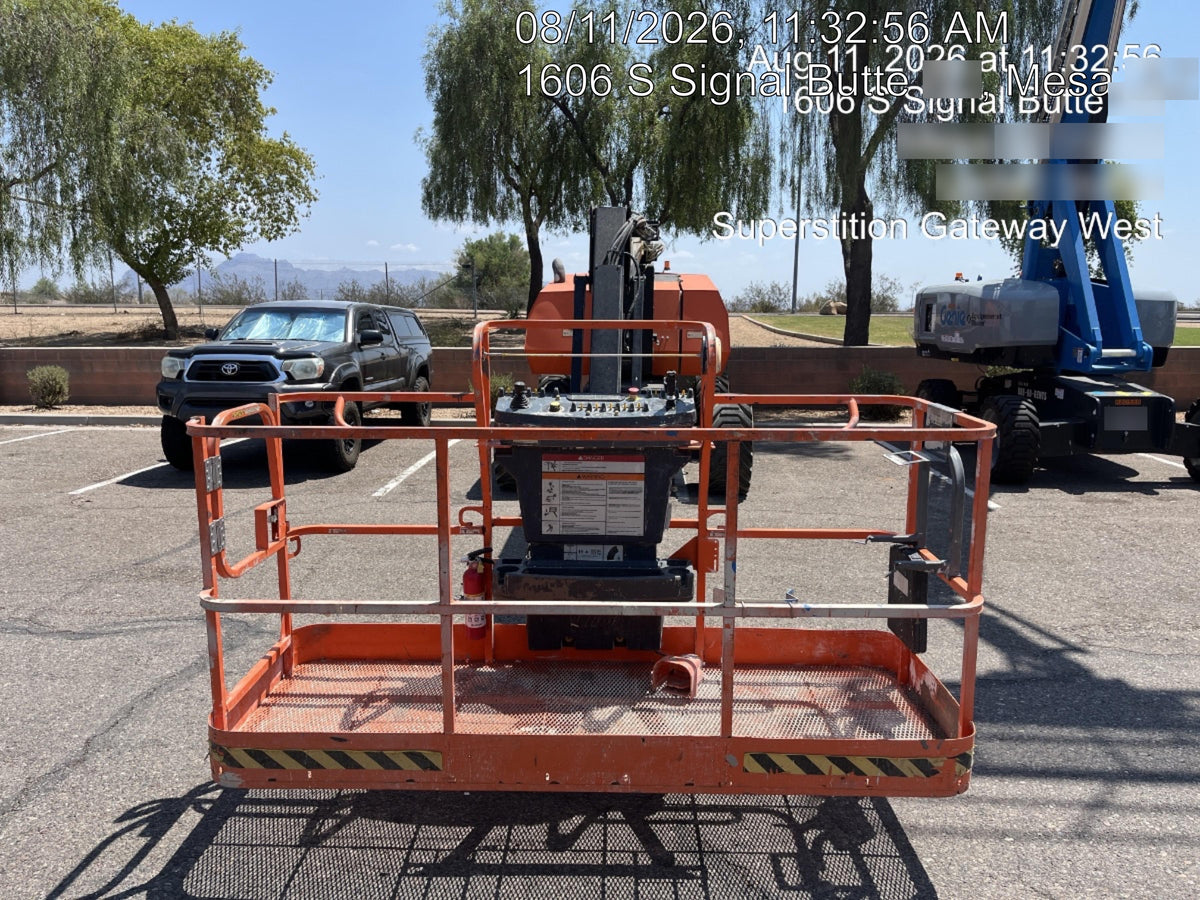 2023 JLG 800AJ