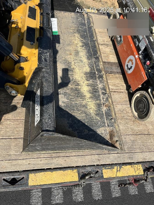 2025 JOHN DEERE 84" Bucket - John Deere