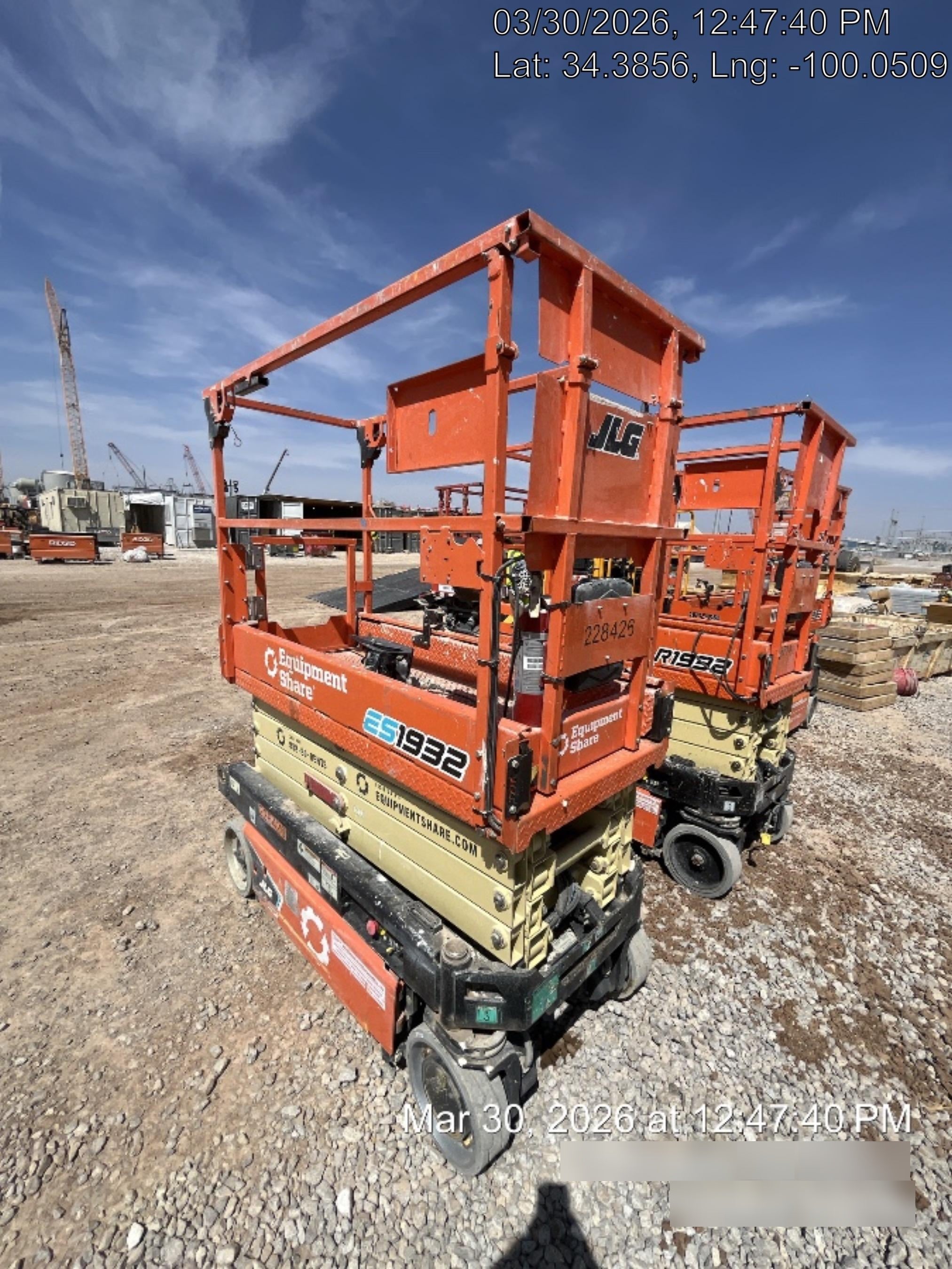 2022 JLG ES1932