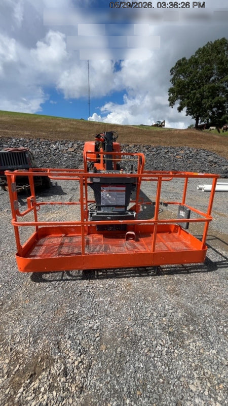 2023 JLG 660SJ