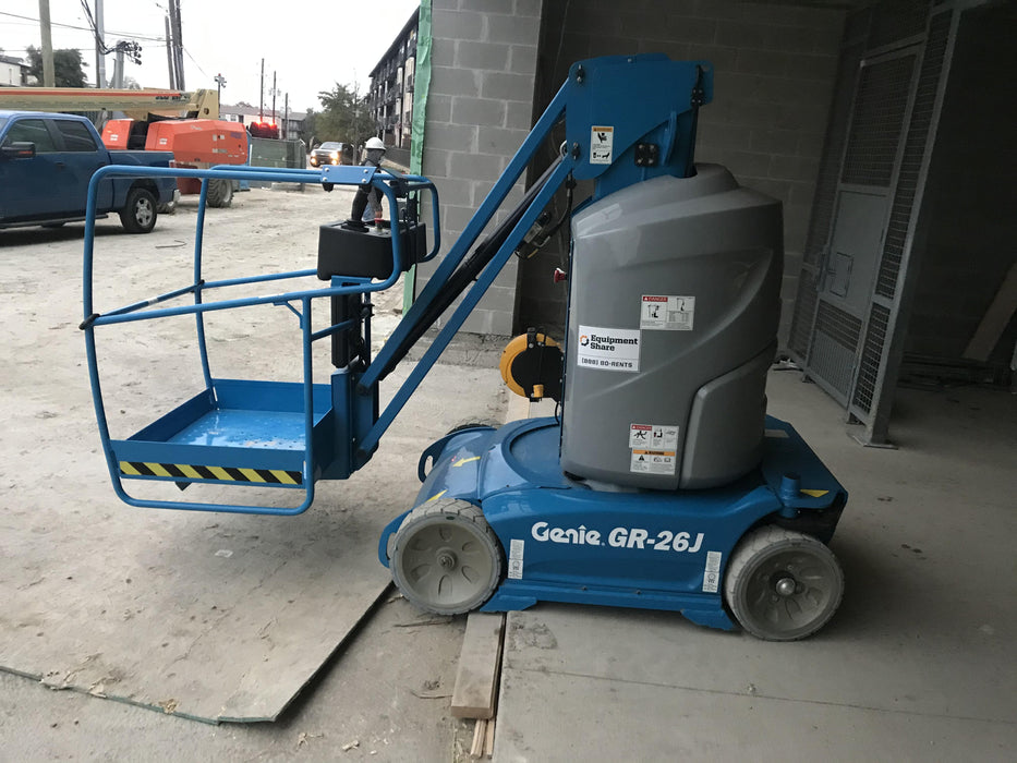 2020 GENIE GR-26J