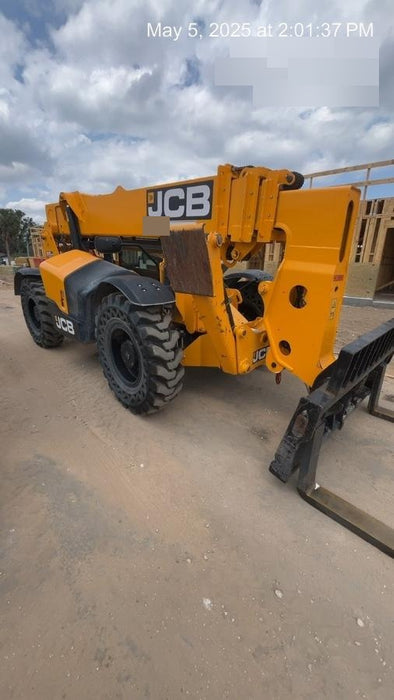 2023 JCB 510-56