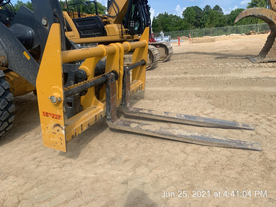 2020 JOHN DEERE 96" Loader Fork Carriage - John Deere