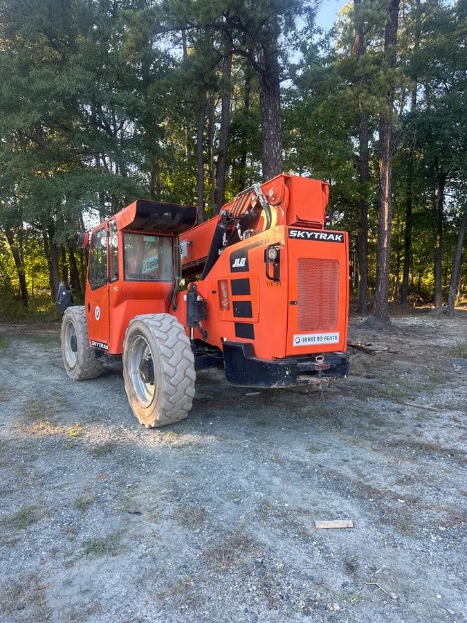 2021 SKYTRAK 10054