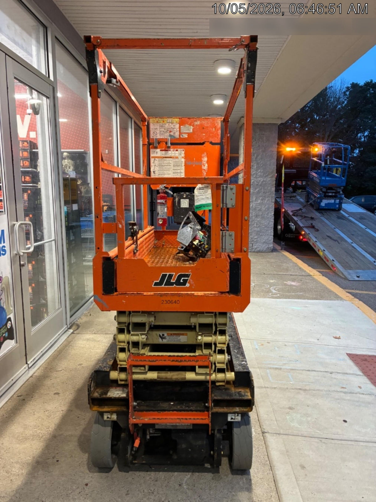 2022 JLG ES1932