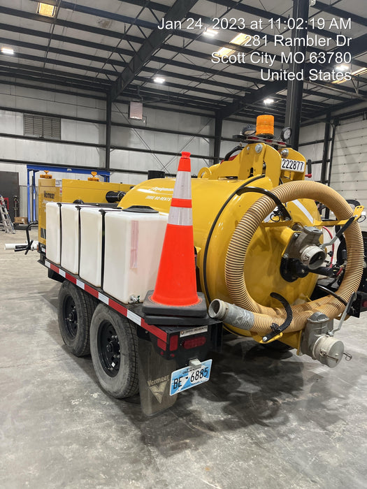 2022 Vac-Tron LP573XDT T4 Koehler Diesel Engine, 500 Gallon Debris Tank, x2 100 Gallon Water Tanks