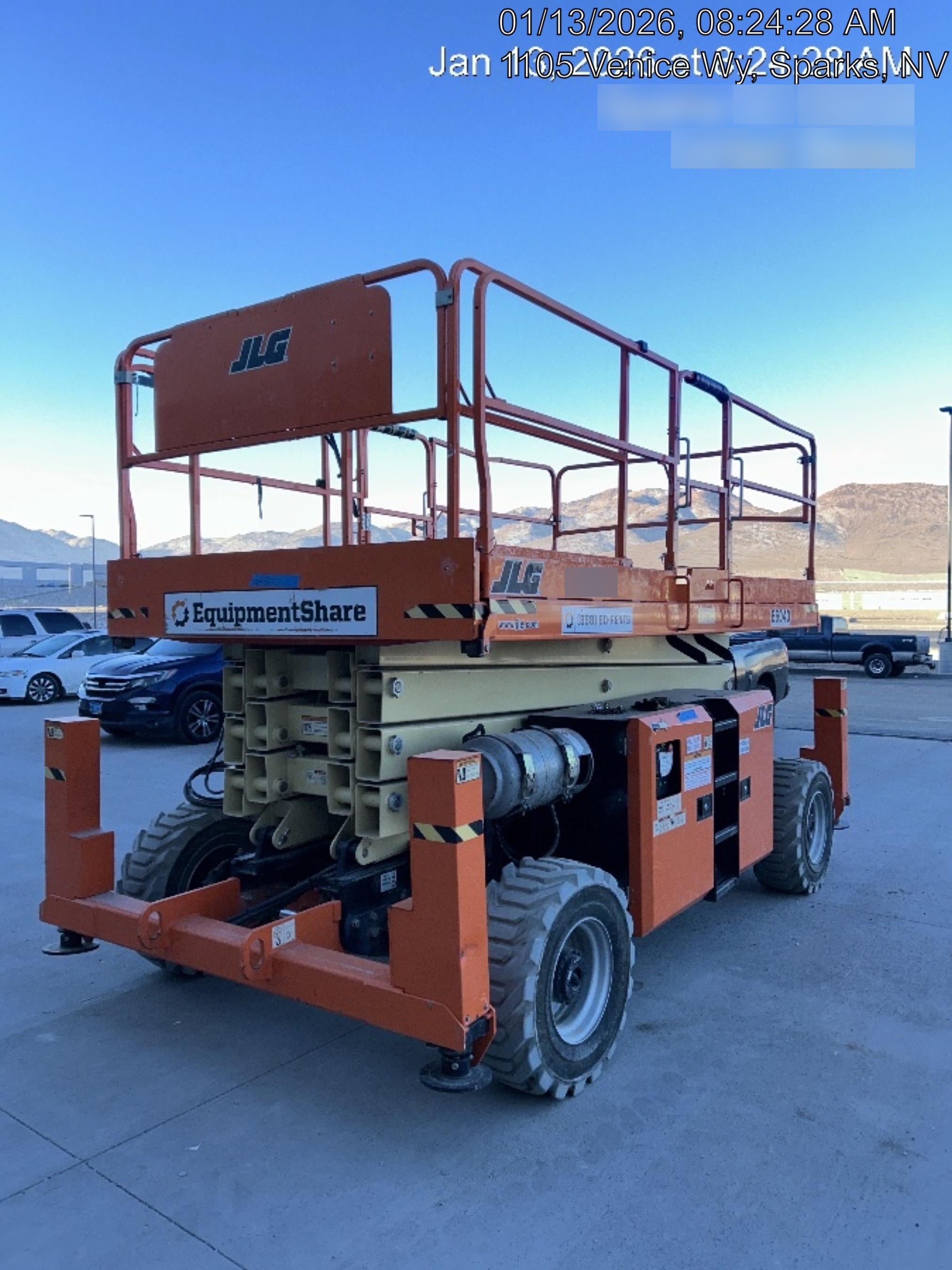 2020 JLG 430LRT