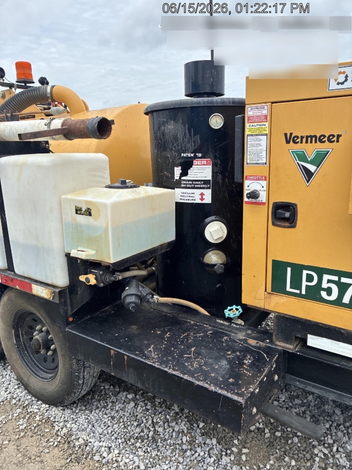 2021 Vac-Tron LP573XDT T4 Koehler Diesel Engine, 500 Gallon Debris Tank, x2 100 Gallon Water Tanks
