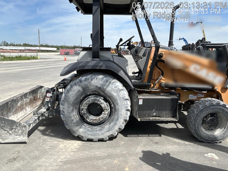 2022 CASE 570N EP