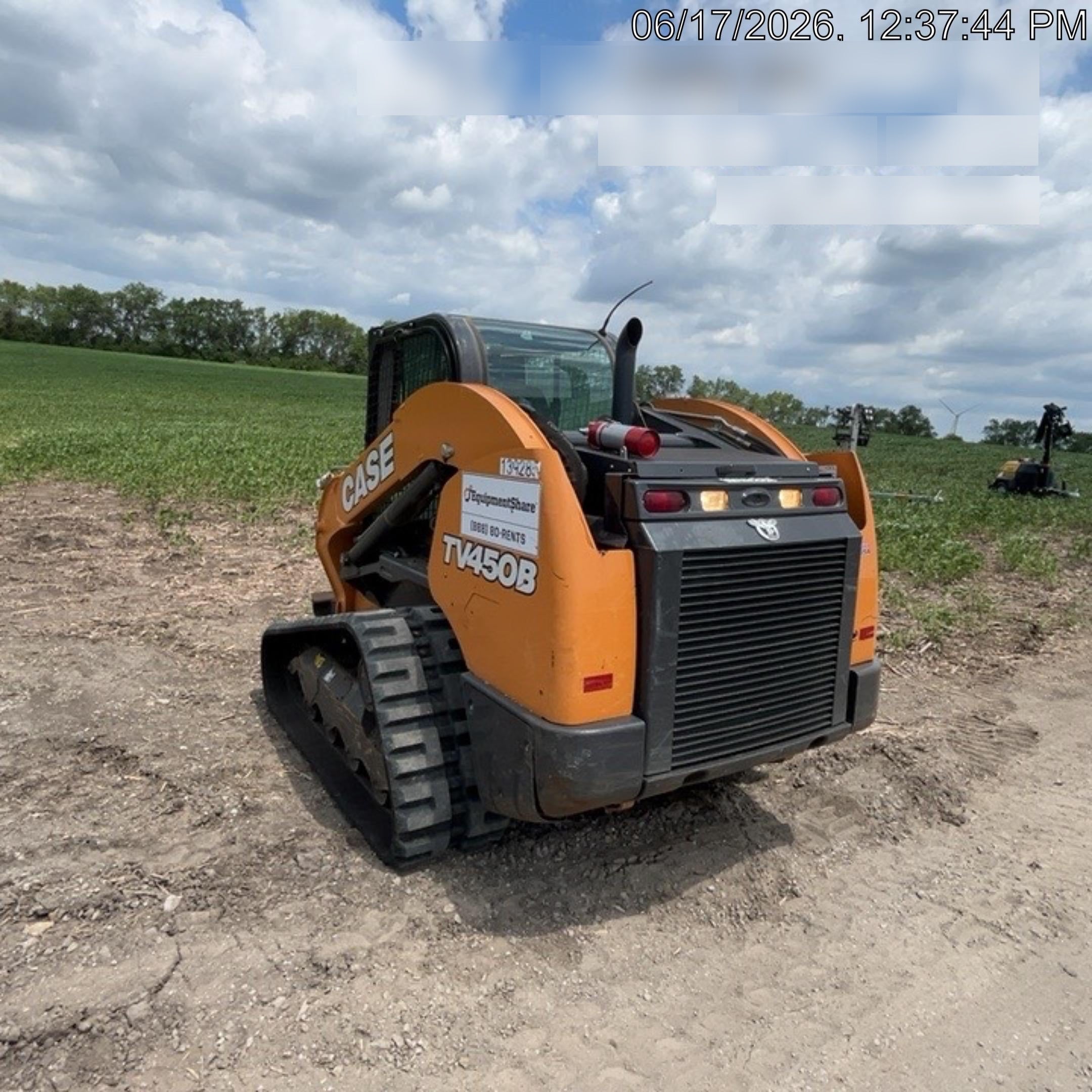 2021 CASE TV450B