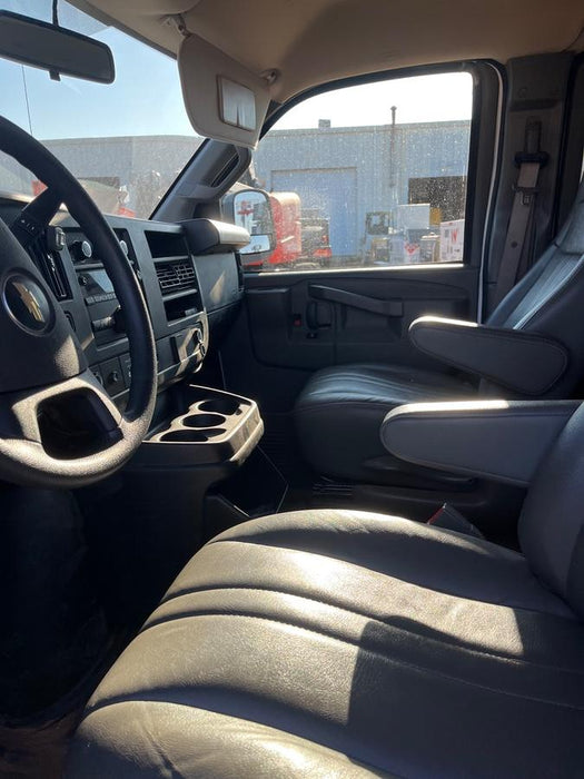 2024 CHEVROLET Express Van - Rental