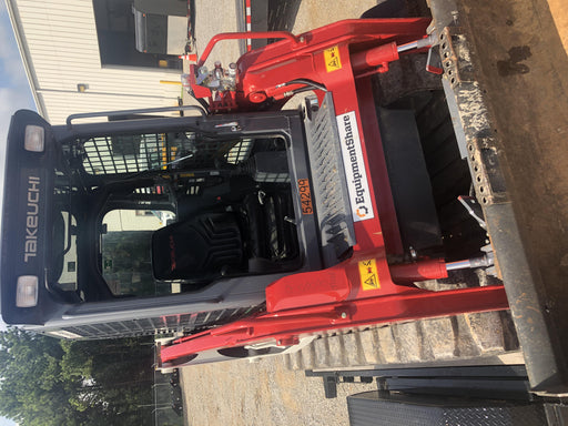 2019 Takeuchi TL8CW Cab/Heat/AC w/Hydraulic Universal Quick Hitch, 76" HD Bucket w/ Bolt-On Edge