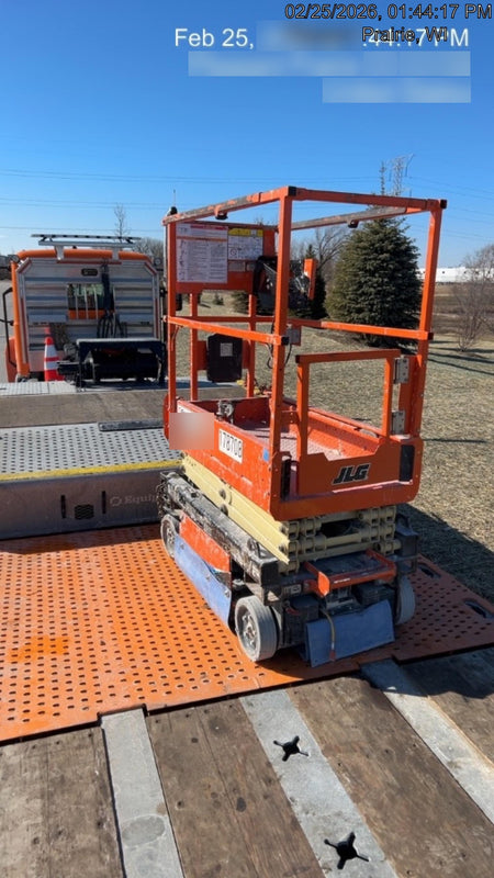 2021 JLG ES1330L