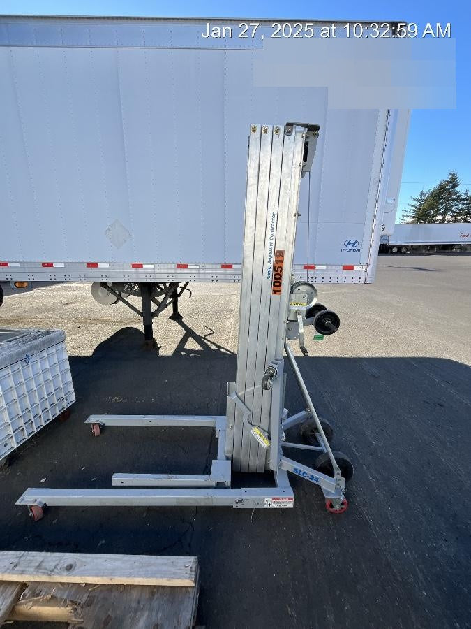 2020 GENIE SLC-24