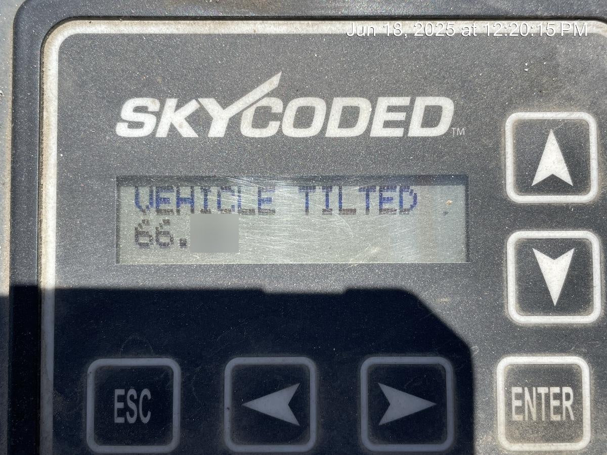 2020 Skyjack SJIII-3219 Solid NM Tires, Half height spring hinged entry gate, Dual Beacons, 800W Inverter