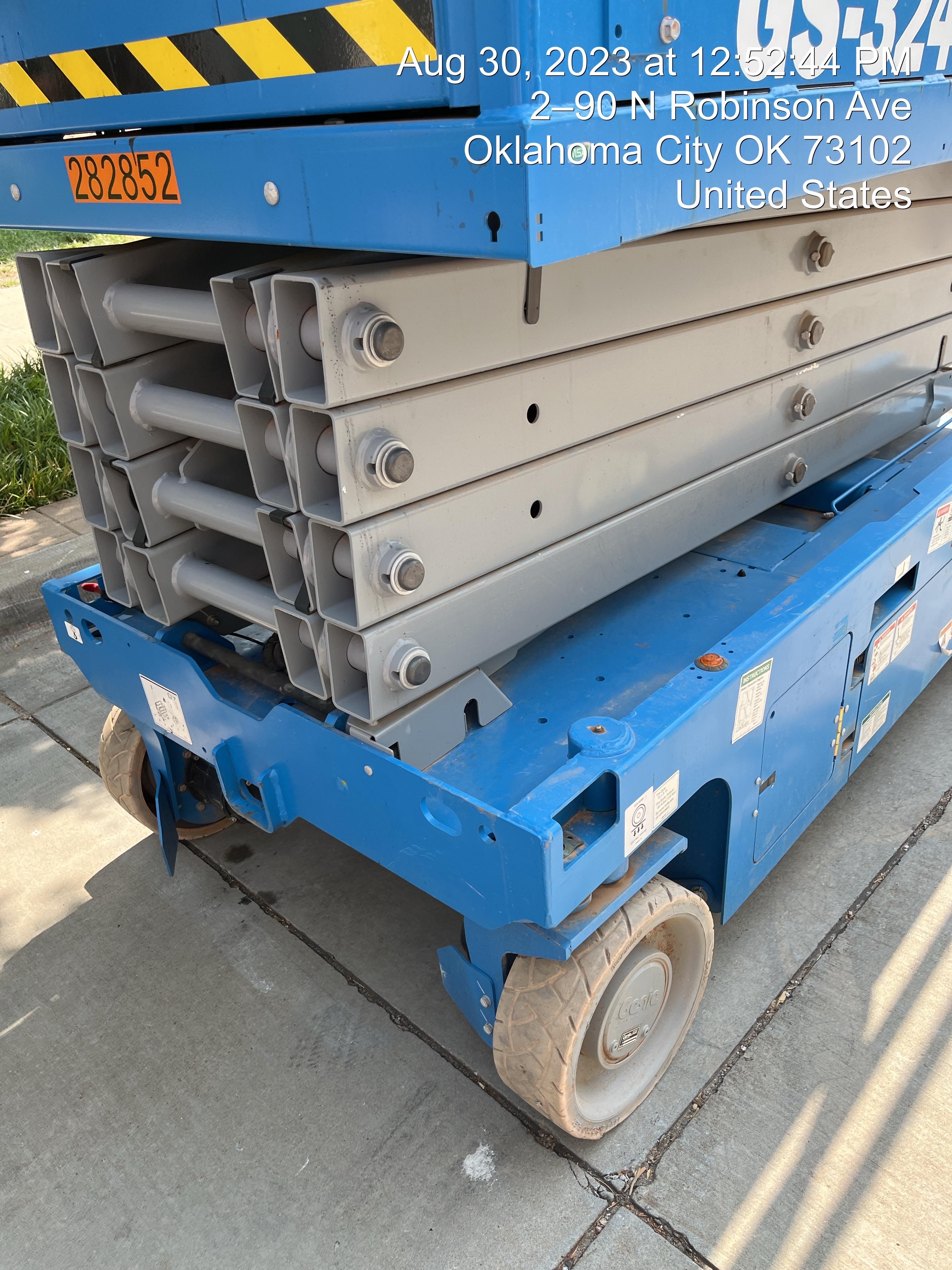 2022 GENIE GS-3246