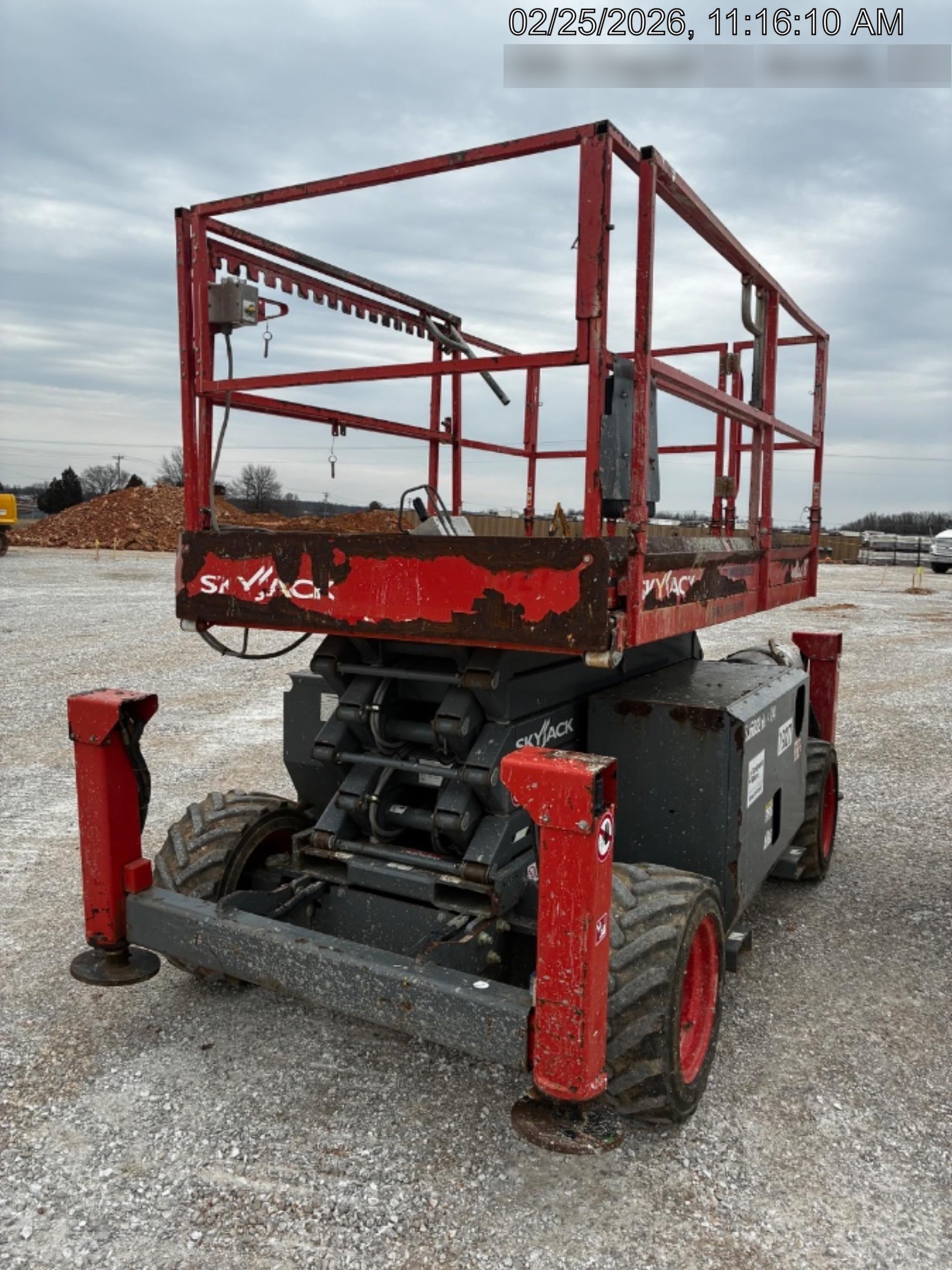 2016 SKYJACK SJ6832 RT