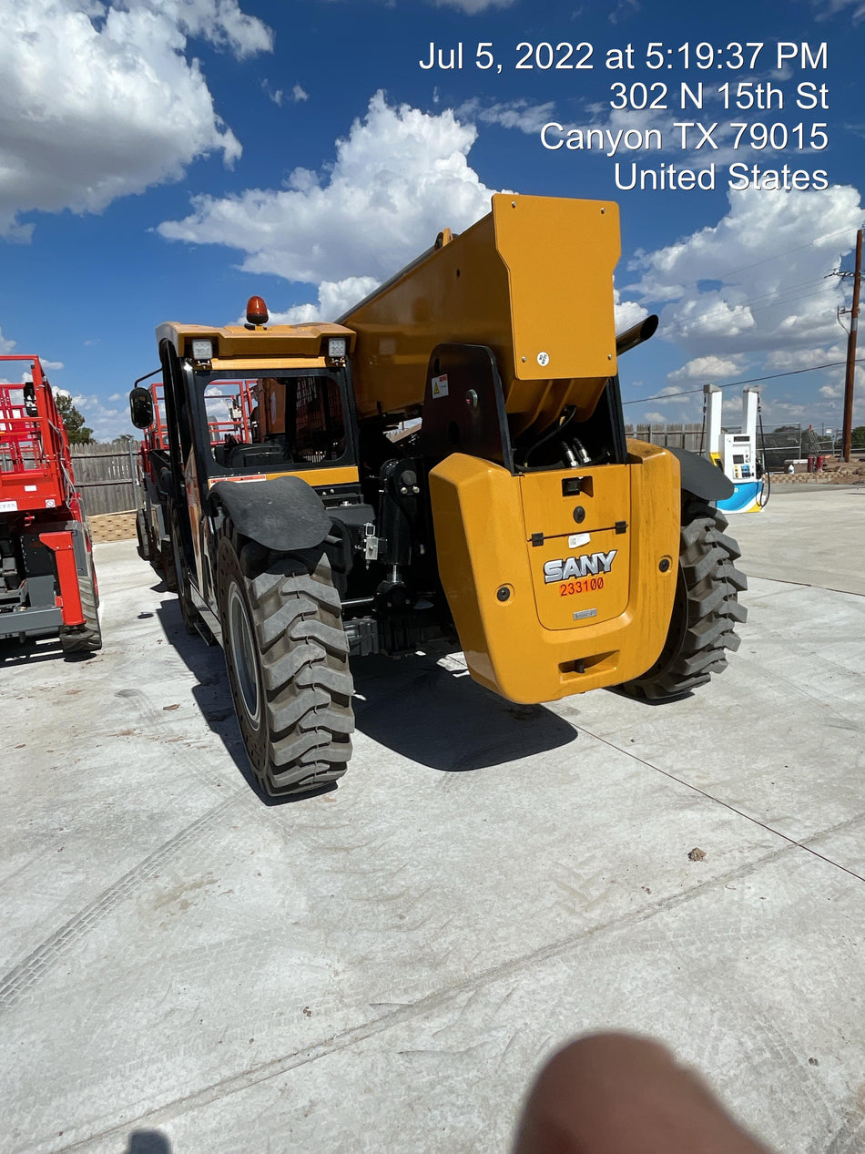 2022 SANY STH1056