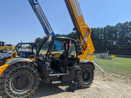 2020 JCB 510-56 Canopy, Solid Tires, Work Lights, Beacon, Aux Hydraulics, Back up Alarm, Lifting Eye, ES Decals