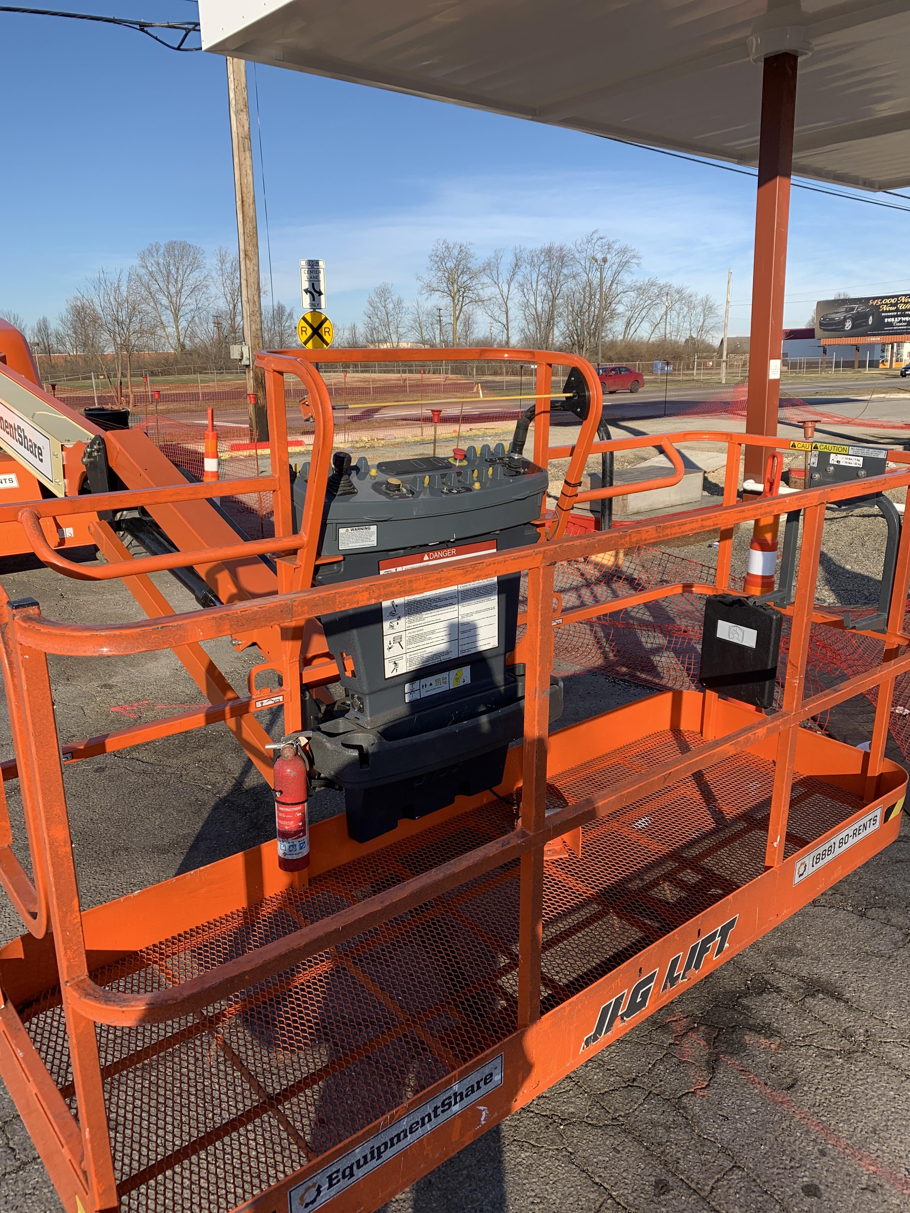 2021 JLG 460SJ