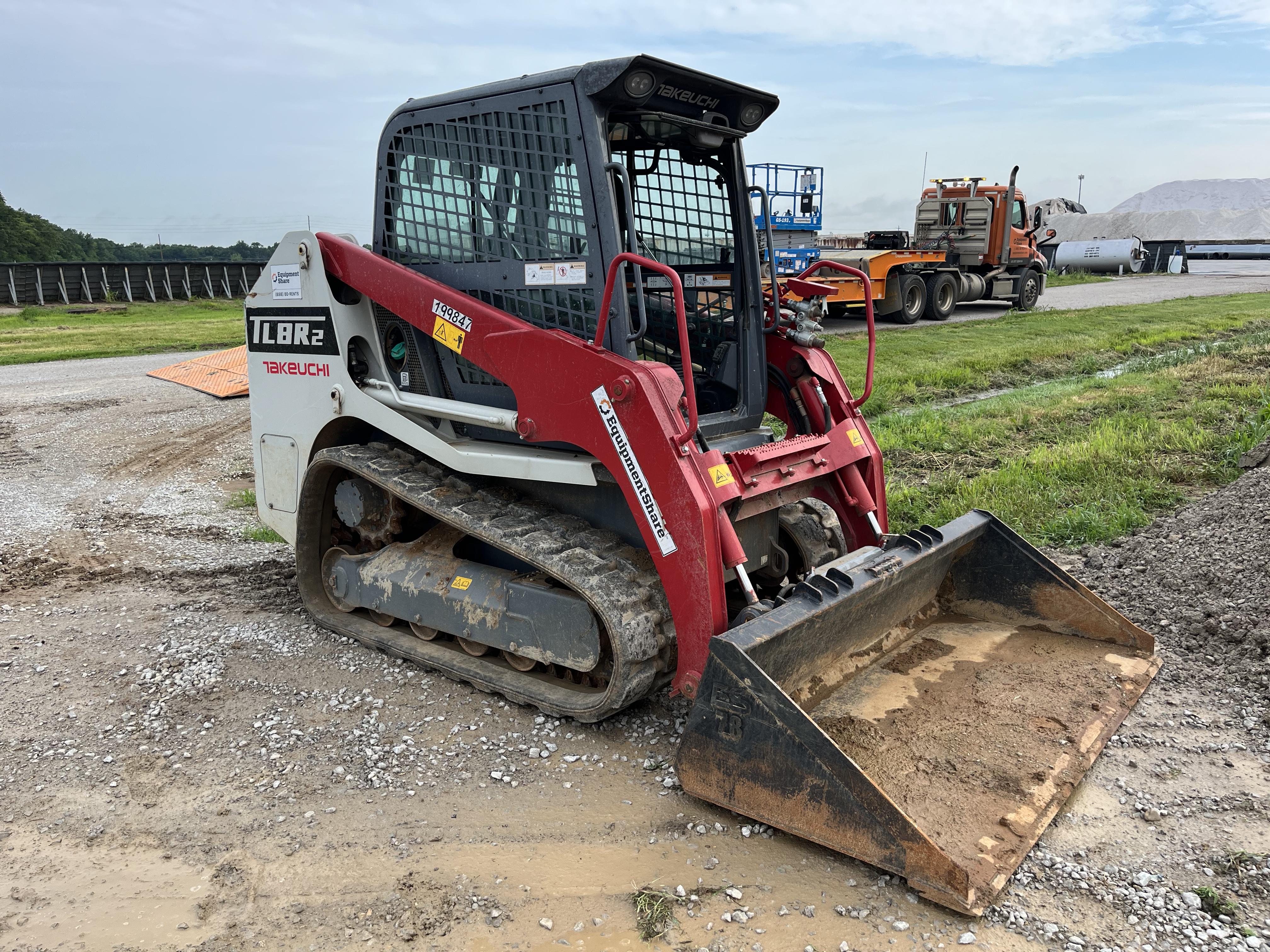 2022 TAKEUCHI TL8R2-CR