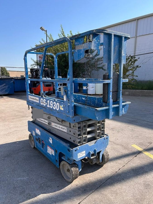 2019 Genie GS-1930 Fixed Rails with Chain Entry