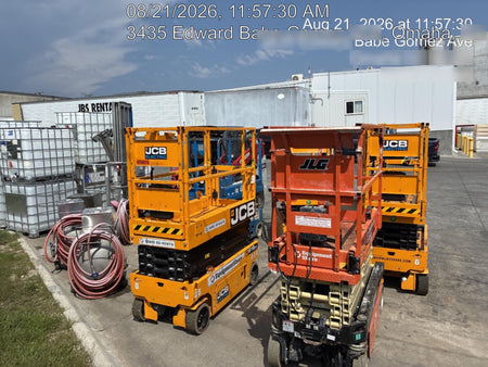 2018 Genie GS-1930 Genie GS-1930 Lift w/Fixed Rail and Chain Entry