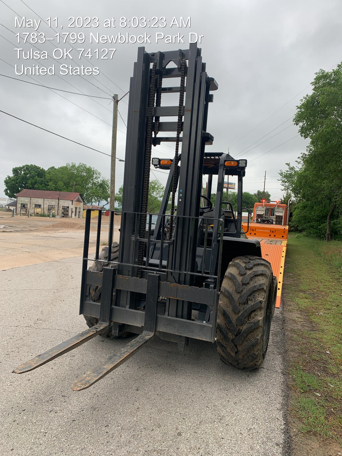 2023 CASE 588H