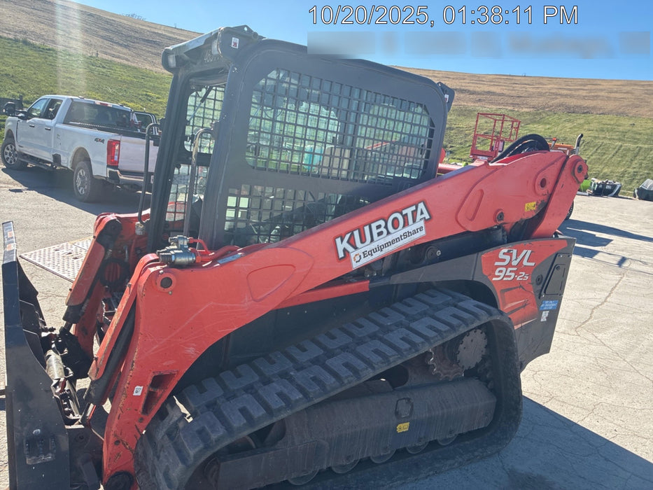 2019 Kubota SVL95-2S Cab/Heat/Air, Standard Tracks, Standard Flow w/Manual QC, 80" HD Bucket w/ Smooth Cutting Edge