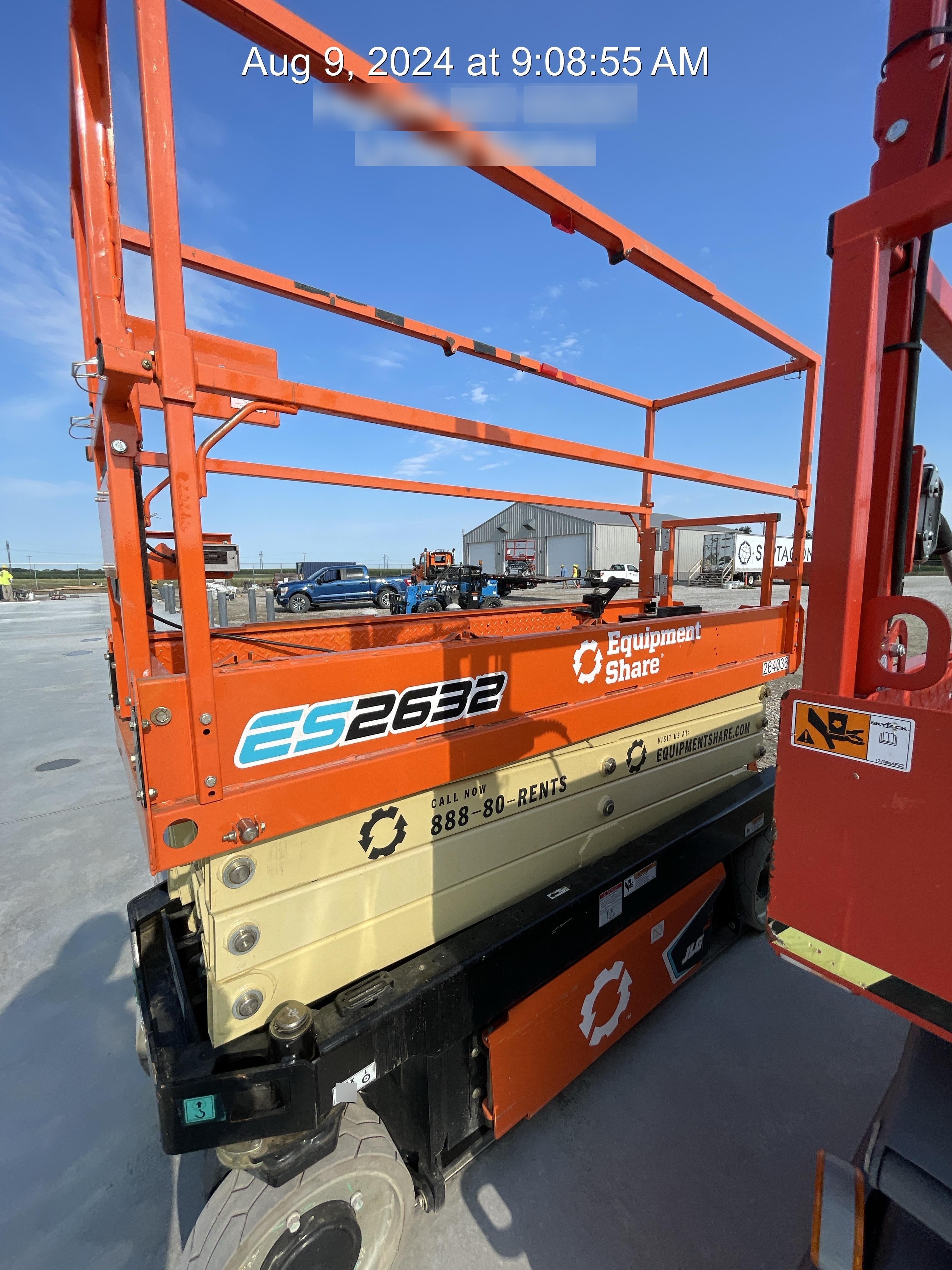 2022 JLG ES2632