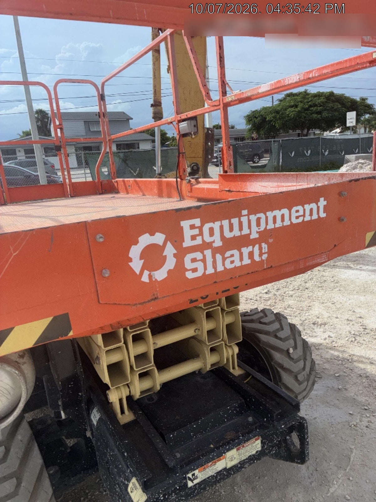 2022 JLG RT2669