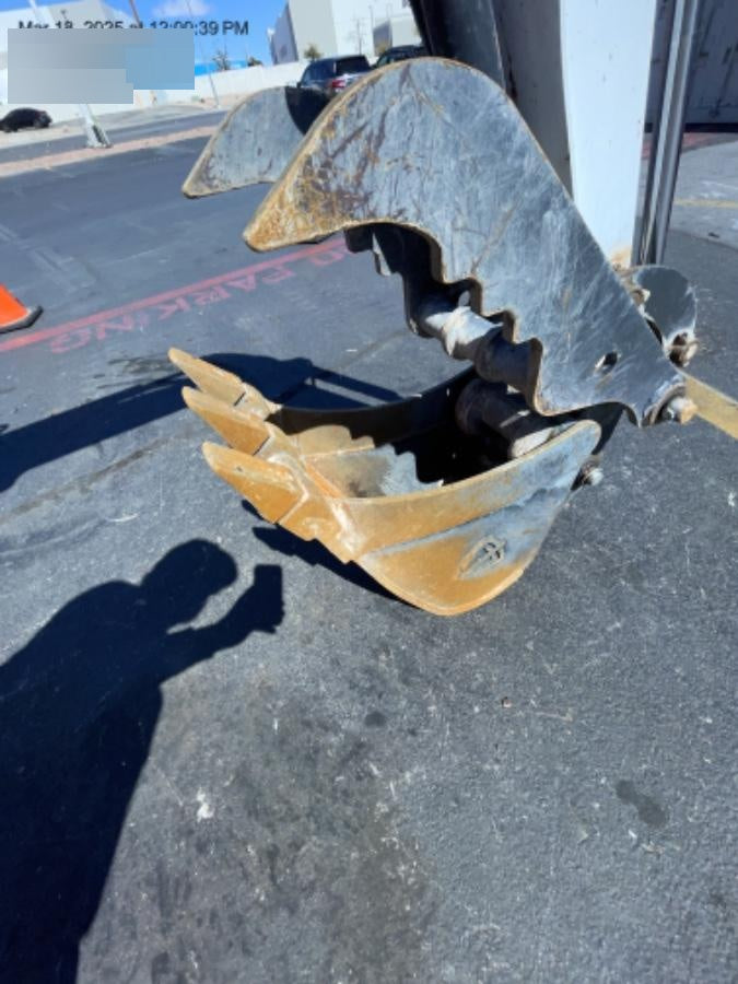 2023 SANY 12" Bucket, Mini Excavator 10,000 - 14,000 lbs - Sany