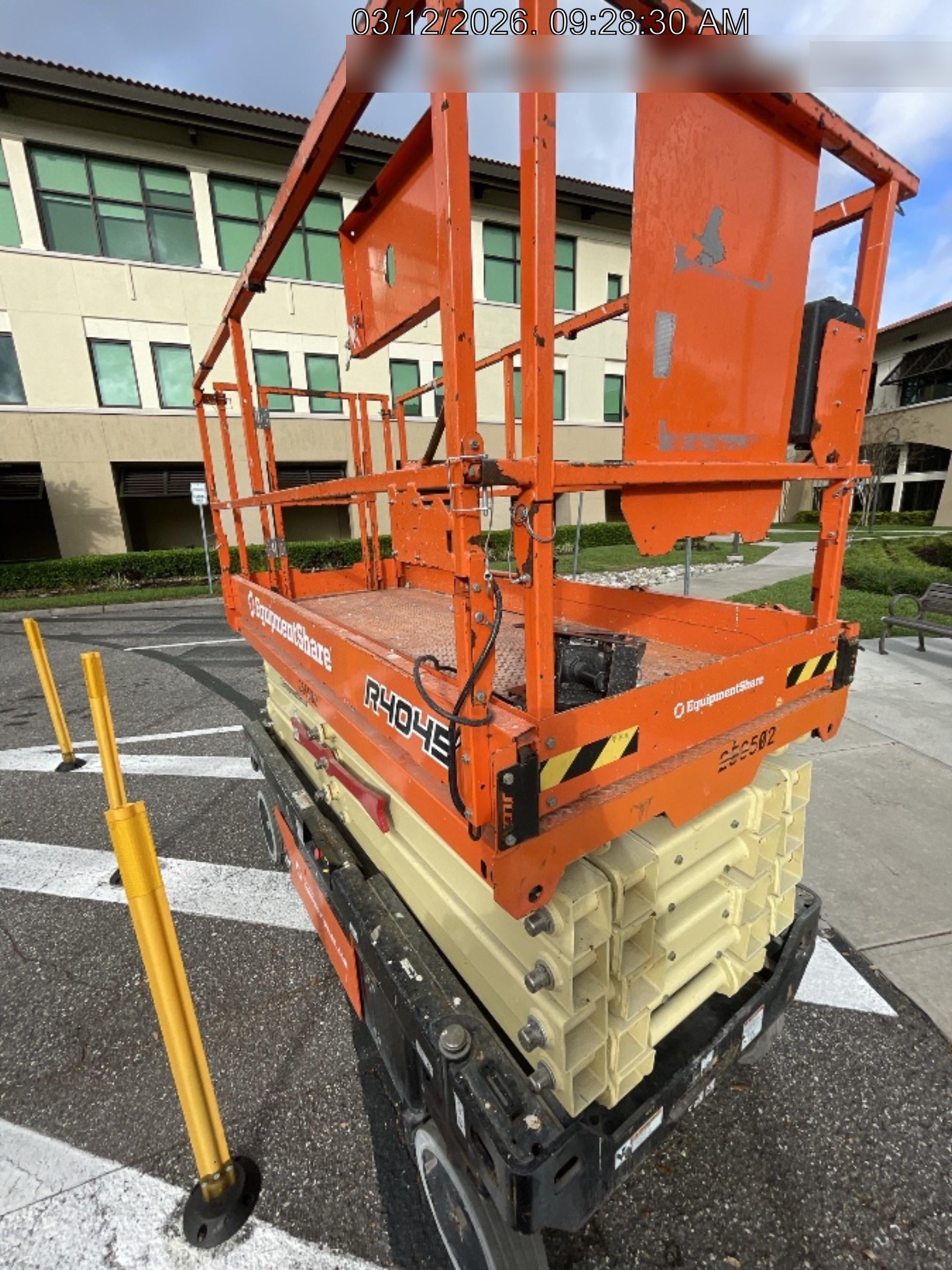 2022 JLG R4045