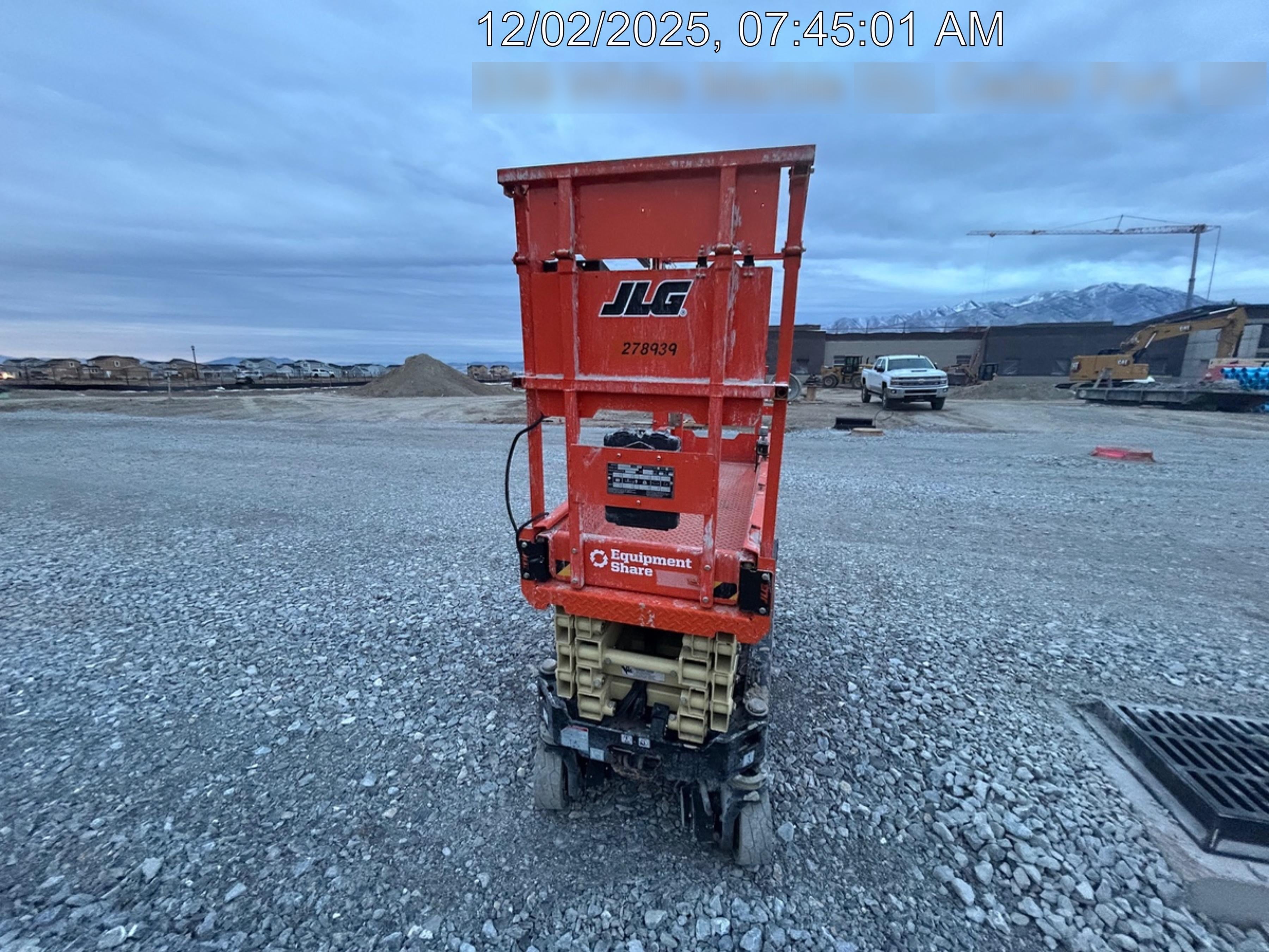 2022 JLG ES1932