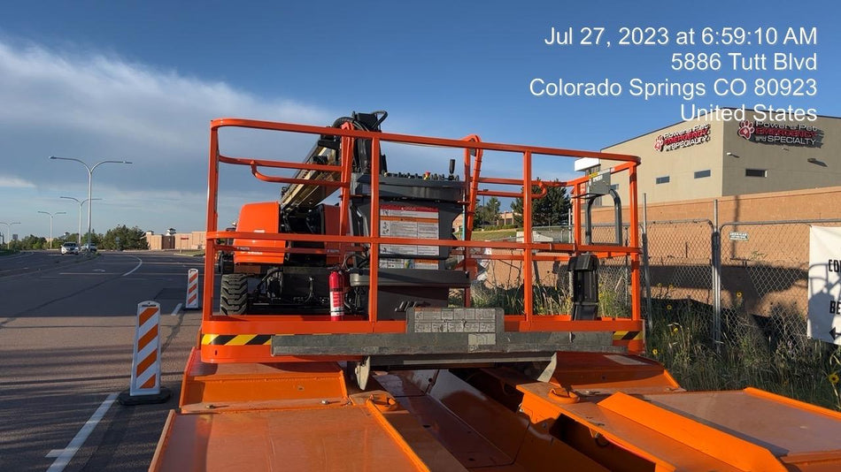 2023 JLG 660SJ